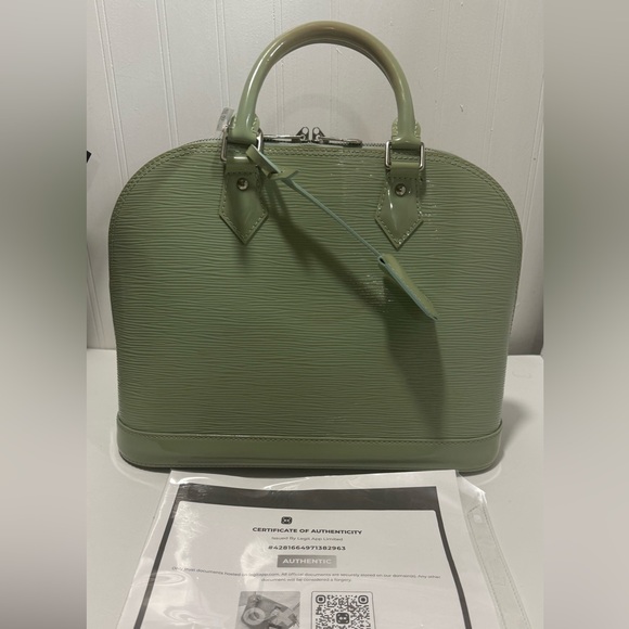 Handbags - Louis Vuitton 2013 Mint Green Electric Epi Alma